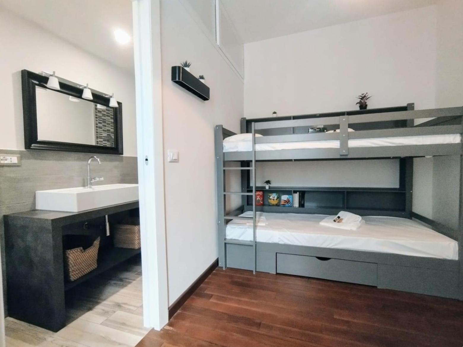 Joivy Spacious Family Apt For 4, In Carignano, Genoa Génova Exterior foto